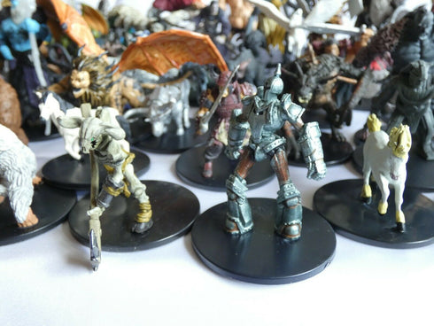 Random Large/Huge New Dungeons & Dragons Official Prepainted Miniatures - Bulk
