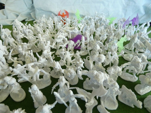 Random New Reaper Bones Unpainted Fantasy Miniatures - Bulk Lot - Great for D&D