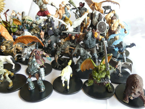 Random Large/Huge New Dungeons & Dragons Official Prepainted Miniatures - Bulk