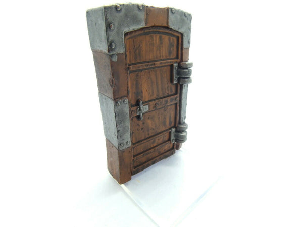 Wizkids 4D WarLock Tiles - Doors & Archways Set - 1" Iron Door
