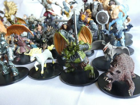 Random Large/Huge New Dungeons & Dragons Official Prepainted Miniatures - Bulk