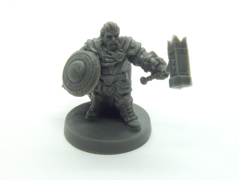 Blacklist Miniatures: Fantasy Series 1: Male Dwarf Fighter