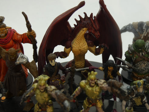 RPG Mini Hunter DM Starter Pack - 21 Prepainted Minis