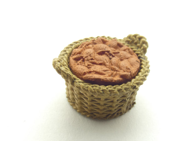 WarLock Tiles Accessory Marketplace: Round Wicker Basket - Crabs