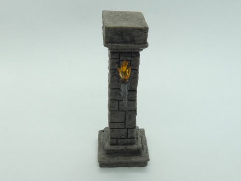 Wizkids 4D: Pools & Pillars - Pillar - with Flags & Torch