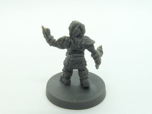Blacklist Miniatures: Fantasy Series 1: Female Dwarf Druid