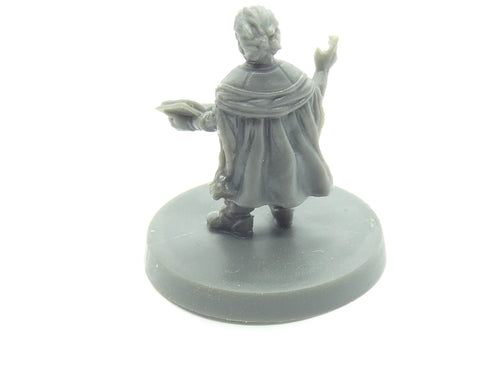 Blacklist Miniatures: Fantasy Series 1: Gnome Male Cleric