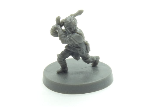 Blacklist Miniatures: Fantasy Series 1: Female Halfling Fighter