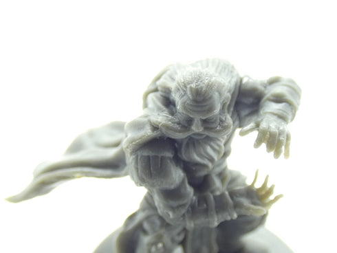 Blacklist Miniatures: Fantasy Series 1: Male Dwarf Wizard