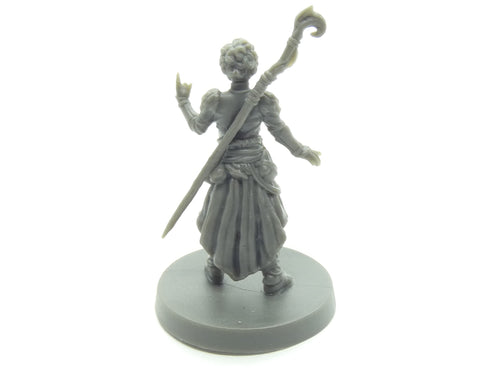 Blacklist Miniatures: Fantasy Series 1: Female Half-Elf Druid