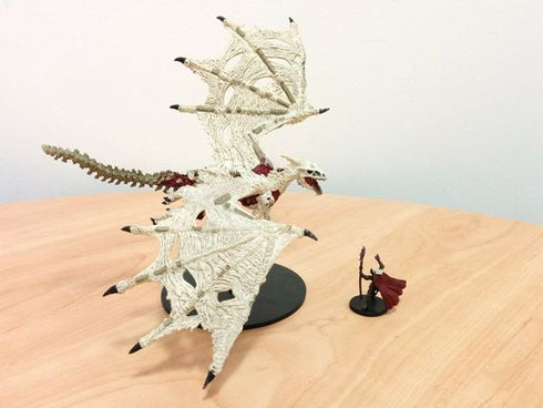 D&D Icons of the Realms Set 3 Rage of Demons Case Incentive: White Dracolich Out of Box