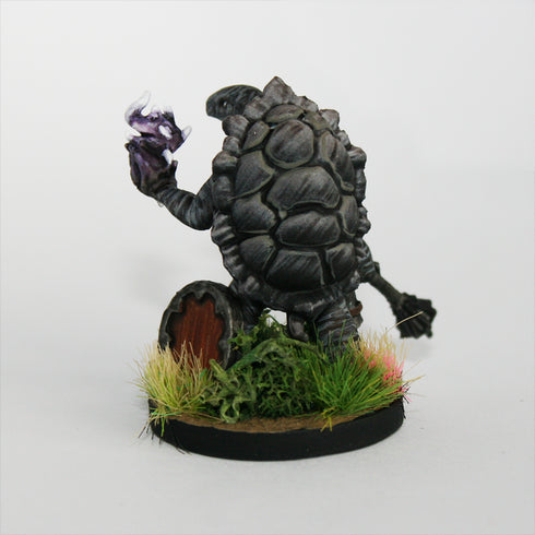Krakenships Chellon (Tortle) Cleric - Unpainted